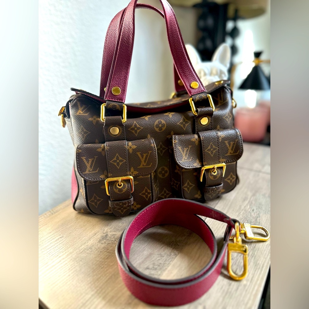 Louis Vuitton Manhattan NM Monogram Raisin Shoulder Bag